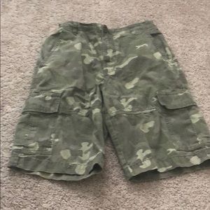 Boys camo old navy shorts